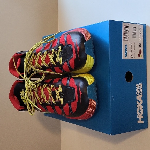 Hoka One One Speedgoat Mid WP Sz. 9.5